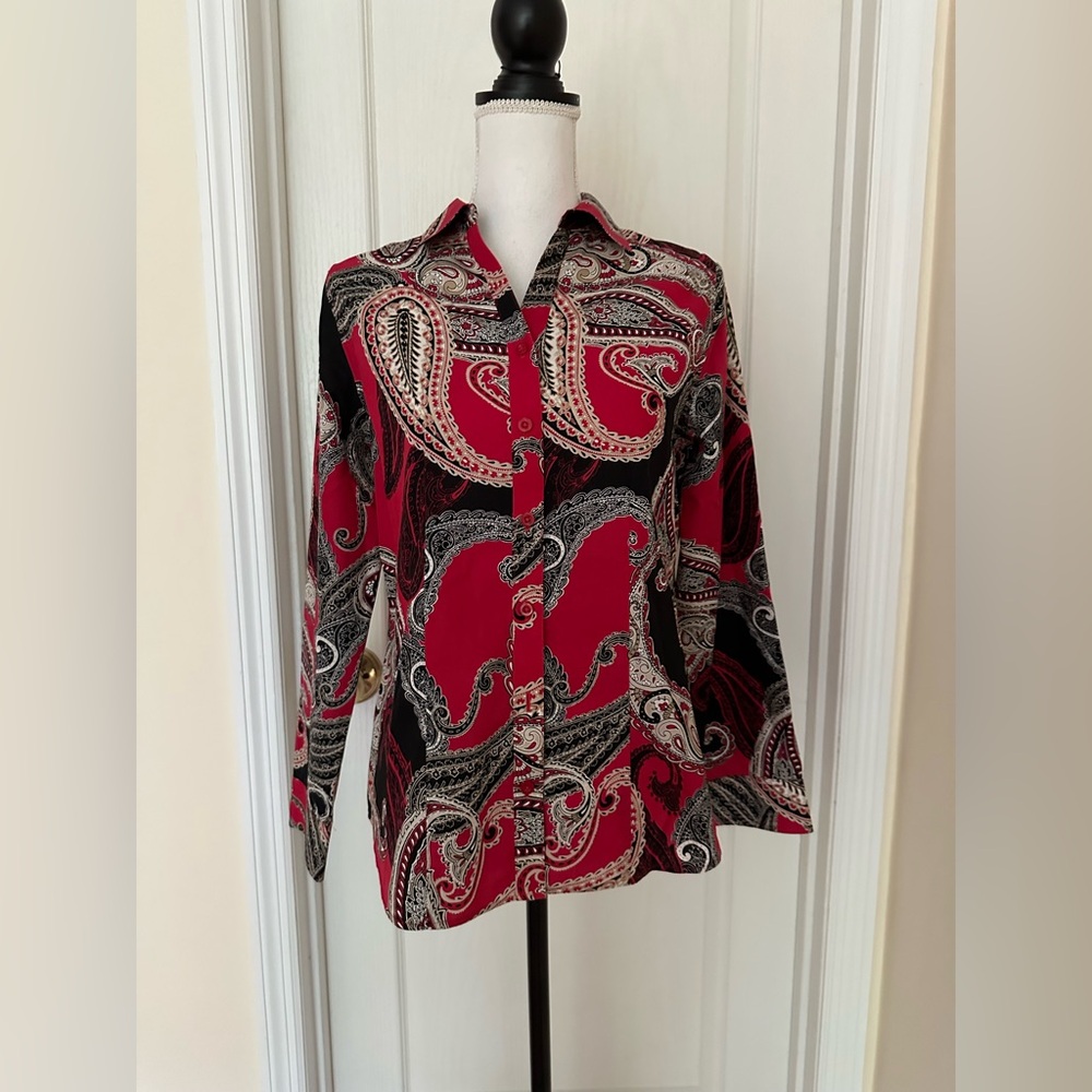 New Chicos Woman’s Black Red No-Iron Cotton Paisley Button Down ShirtTop, Sz 00 - Picture 10 of 10
